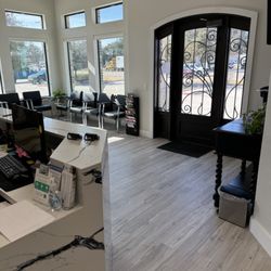 Align Right Chiropractic - Welcome!  Tea and coffee are always available.