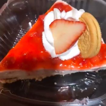 Mi Fondita del Itsmo - Strawberry white chocolate cheesecake - Mexican Near Me - Seattle, Washington