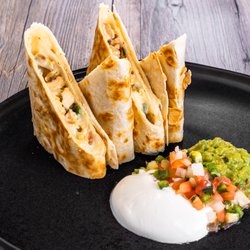 Asado Urban Grill - Chicken Quesdillas