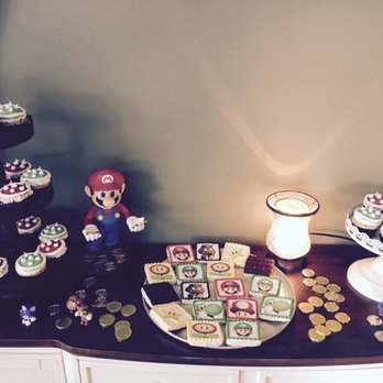 Sweet & Chic Cakery - Mario themed cookies and cupcakes - Desserts Near Me - North Ridgeville, Ohio Sweet & Chic Cakery - Mario themed cookies and cupcakes - Desserts Near Me - North Ridgeville, Ohio