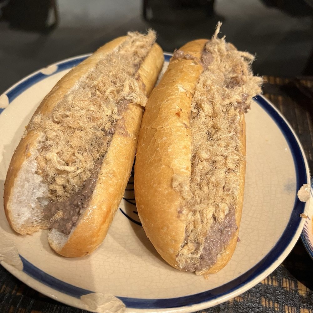 Banh Anh Em - Vietnamese Near Me - New York, New York