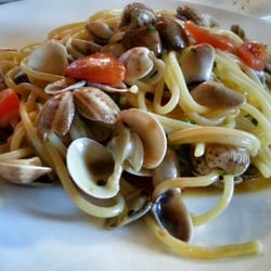 Il Piccolo Ducato - Spaghetti con telline e lupini. Da leccarsi le dita