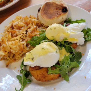 Shorehouse Kitchen - Polenta and bacon benedict - Breakfast & Brunch Near Me - Carlsbad, California Shorehouse Kitchen - Polenta and bacon benedict - Breakfast & Brunch Near Me - Carlsbad, California