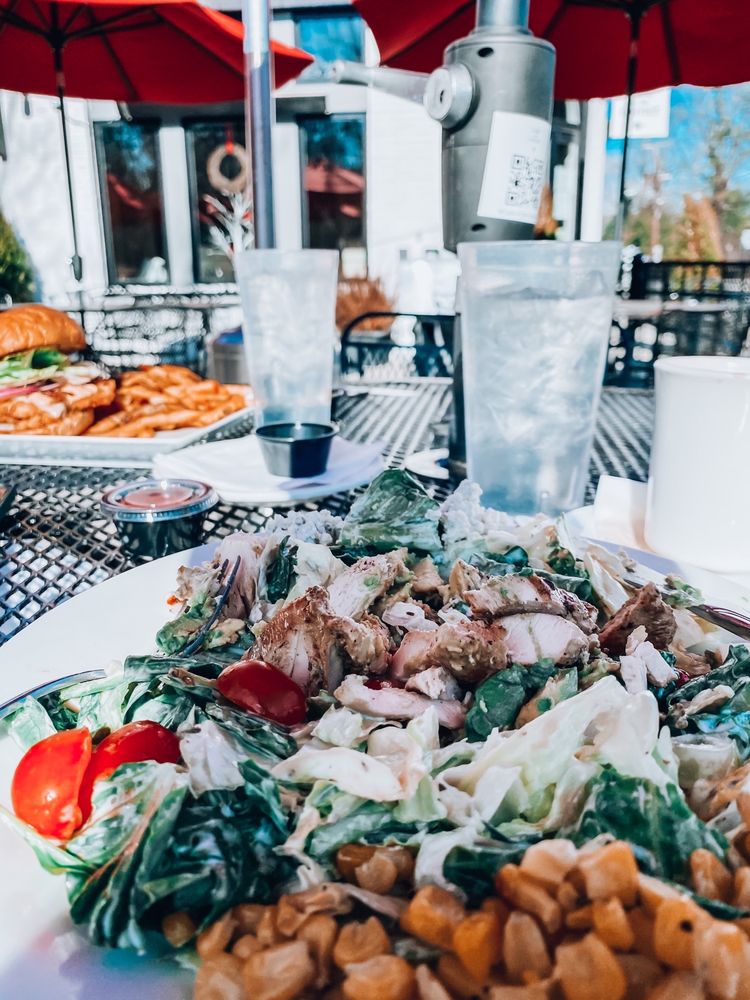 Cafe On The Corner 135 Photos 156 Reviews Comfort Food 6 Scenic Hwy Lookout Mountain Tn Restaurant Reviews Phone Number