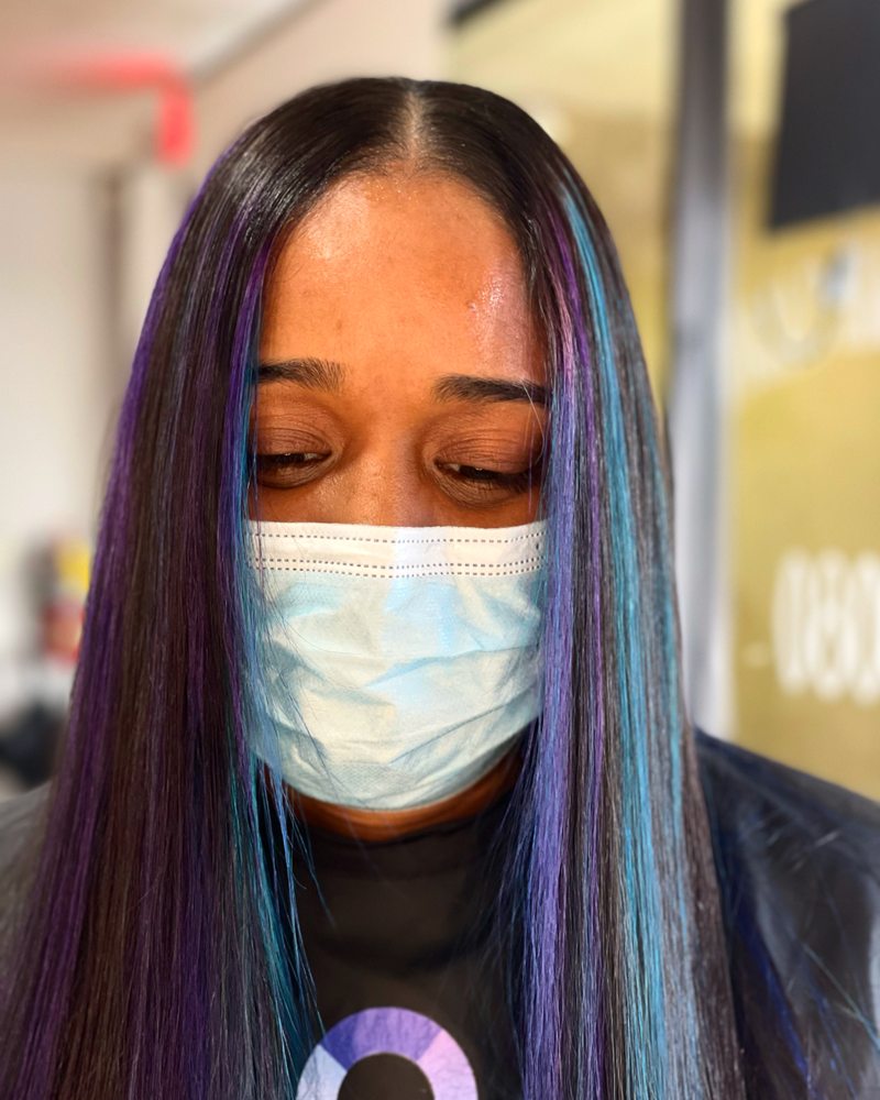 Ultimate hair & nail salon Image