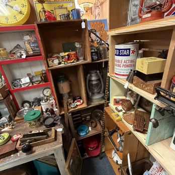 Creative Mercantile - Used, Vintage & Consignment Near Me - Reedsport, Oregon Creative Mercantile - Used, Vintage & Consignment Near Me - Reedsport, Oregon