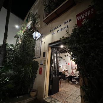 El Pimpi - Dive Bars Near Me - Málaga, Massachusetts