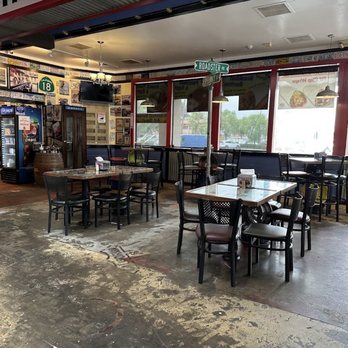 Pit Stop Diner - Diners Near Me - Oceanside, California
