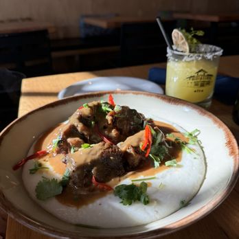 Alta West Adams - Oxtails and grits - Soul Food Near Me - Los Angeles, California