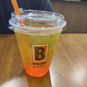 Biggby Coffee - Tropic blast - Coffee & Tea Near Me - East Dundee, Illinois