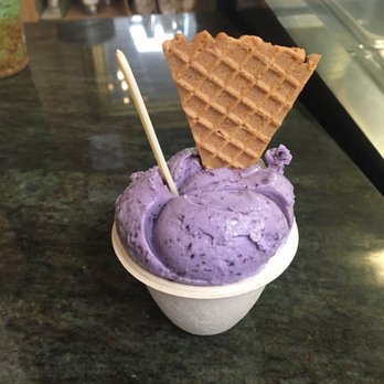 iScream - Look at that gorgeous color on this blueberry ice cream - Ice Cream & Frozen Yogurt Near Me - Berkeley, California