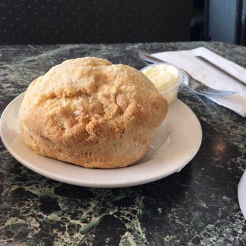 Shelly's - Biscuit babe! - American Near Me - Burien, Washington