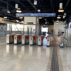 West Dublin/Pleasanton BART Station - Entrance