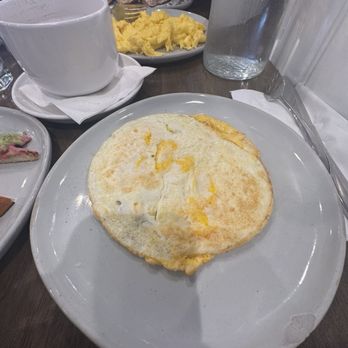 Café Alma - 2 Eggs - Breakfast & Brunch Near Me - Cincinnati, Ohio Café Alma - 2 Eggs - Breakfast & Brunch Near Me - Cincinnati, Ohio