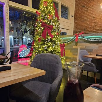 Hiso - Really comfortable chairs - Laotian Near Me - Sacramento, California Hiso - Really comfortable chairs - Laotian Near Me - Sacramento, California