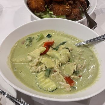 Shana Thai Restaurant - Green Curry with Chicken ($18) - Thai Near Me - Mountain View, California Shana Thai Restaurant - Green Curry with Chicken ($18) - Thai Near Me - Mountain View, California