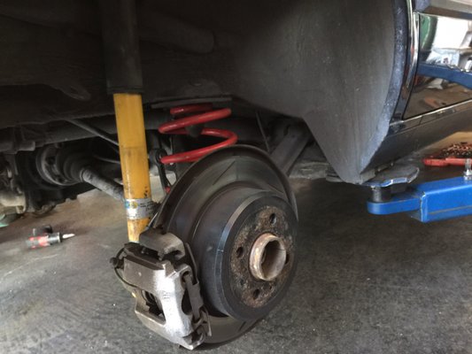 Shocks and springs - Doing rear shocks and lowering springs on this 89 325i BMW Shocks and springs - Doing rear shocks and lowering springs on this 89 325i BMW
