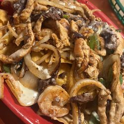 Mariachi's - NACHOS, really really good!