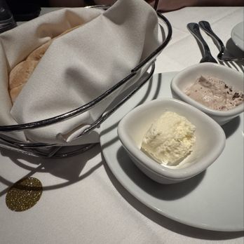 Fleming’s Prime Steakhouse & Wine Bar - Sourdough Bread - Steakhouses Near Me - Tucson, Arizona