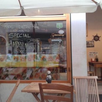 Bacaro Quebrado - Happy hour starts at 18:30/6:30 every day. - Bars Near Me - Venezia, VE Bacaro Quebrado - Happy hour starts at 18:30/6:30 every day. - Bars Near Me - Venezia, VE