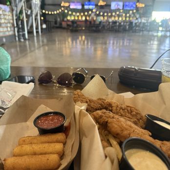Schnebly Redland's Winery - Brewery Bar food - chicken tenders & mozzarella sticks - Wineries Near Me - Homestead, Florida