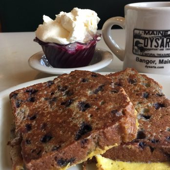 Dysart's Restaurant Broadway - Blueberry bread french toast - Pubs Near Me - Bangor, Maine