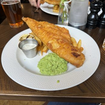 The Queen's Arms - This is the Haddock and chips, with minted peas. - Pubs Near Me - London, XGL The Queen's Arms - This is the Haddock and chips, with minted peas. - Pubs Near Me - London, XGL