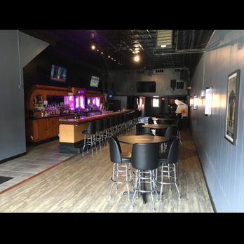 The Elephant Bar - Three big TVs and plenty of seating to accommodate any of your sports watching needs. - Bars Near Me - Goshen, Indiana The Elephant Bar - Three big TVs and plenty of seating to accommodate any of your sports watching needs. - Bars Near Me - Goshen, Indiana