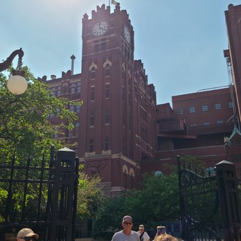 Budweiser Brewery Experience - Beer Tours Near Me - Saint Louis, Missouri