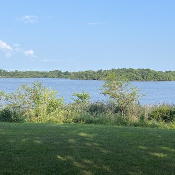 Rend Lake Rest Area - View from the back - Rest Stops Near Me - Whittington, Illinois Rend Lake Rest Area - View from the back - Rest Stops Near Me - Whittington, Illinois