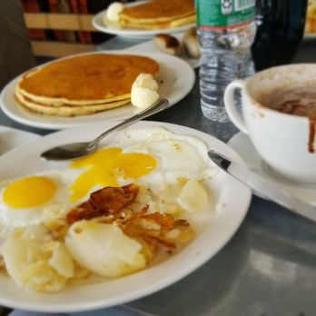 Hershey Pantry - Breakfast & Brunch Near Me - Hershey, Pennsylvania