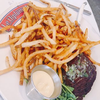 Le Diplomate - Steak Frites @ Le Diplomate - Brasseries Near Me - Washington, DC, District of Columbia Le Diplomate - Steak Frites @ Le Diplomate - Brasseries Near Me - Washington, DC, District of Columbia