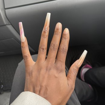 Luxury Nail Spa - After 3days 2 nails missing - Nail Salons Near Me - Pinole, California Luxury Nail Spa - After 3days 2 nails missing - Nail Salons Near Me - Pinole, California