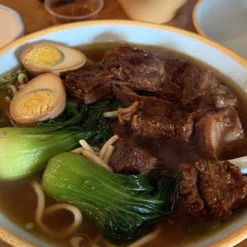 Master Kong - Braised Beef Brisket Noodle Soup 牛腩汤面 - Asian Fusion Near Me - Portland, Oregon