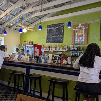 Polly's at the Pier Cafe - Good menu, good coffee drinks, cold sodas and juices as well as a full bar. What more could you want? - Coffee & Tea Near Me - Frederiksted, Virgin Islands