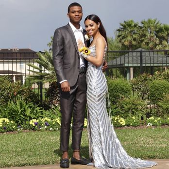Muzzie's - Sherri Hill 2019 - Women's Clothing Near Me - Houston, Texas