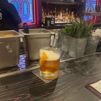 Voodoo Bayou - Voodoo smoked old-fashioned - Cocktail Bars Near Me - Orlando, Florida