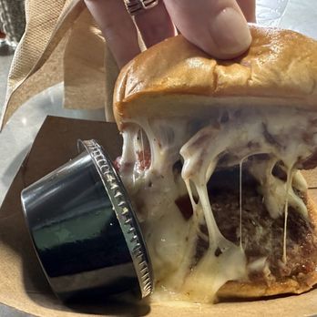 Brake Burger Garage - Birria burger - Burgers Near Me - Lake Wales, Florida Brake Burger Garage - Birria burger - Burgers Near Me - Lake Wales, Florida