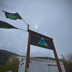 Remedy Shoppe - Outside