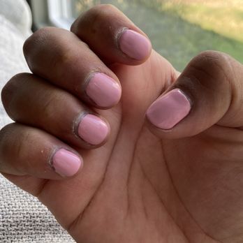 Zen Nail Bar - If you zoom, you can see how the bottom of the polish doesn't even cover my whole nail. - Nail Salons Near Me - Riverside, California