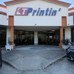 K & T Printing - Front entrance