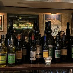 L'Antiquaire - All the chartreuse !! None hardly in the US !