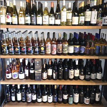 Stardust Cellars - Wine Tasting Room Near Me - Mooresville, North Carolina