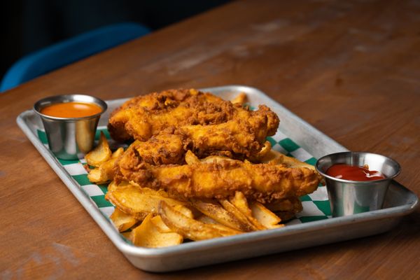 Fairway Social Trilith by null