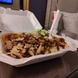 Pita Fresh 16th Street Mall - Chicken shawarma w/ hummus, mixed greens, and pita bread & a fountain drink