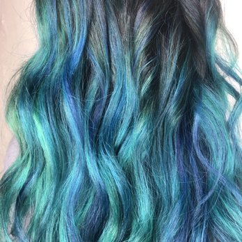 Your Hairs Best Friend - Side (ish) view - Hair Stylists Near Me - Brooklyn, New York Your Hairs Best Friend - Side (ish) view - Hair Stylists Near Me - Brooklyn, New York