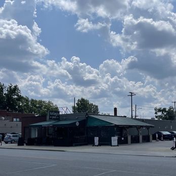 Kelley's Pub - Best bar in town! - Gastropubs Near Me - Cleveland, Ohio Kelley's Pub - Best bar in town! - Gastropubs Near Me - Cleveland, Ohio