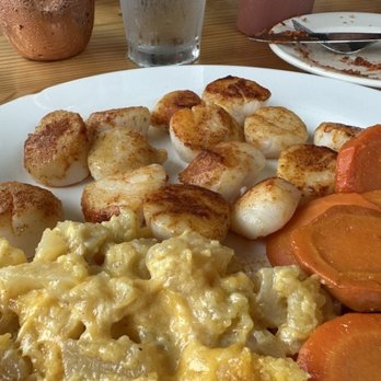 Basnight's Lone Cedar Cafe - Scallops and glazed carrots - Seafood Near Me - Nags Head, North Carolina Basnight's Lone Cedar Cafe - Scallops and glazed carrots - Seafood Near Me - Nags Head, North Carolina