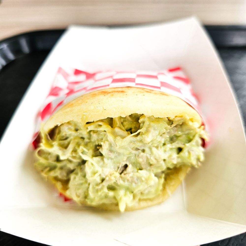 Arepa Reina Pepiada