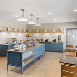 Diamond Jo Casino & Hotel - Hotel Breakfast Area